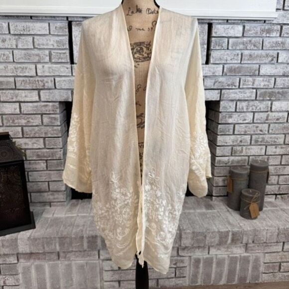 Boutique lightweight gauzy embroidered cream beachy coverup kaftan OS Large - Picture 1 of 13